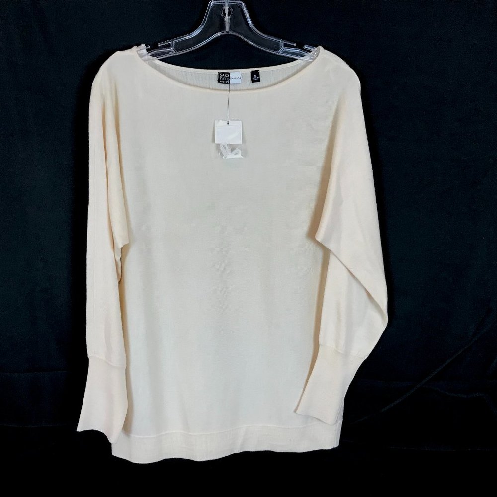 NWT Women Size Medium Saks 5th Avenue Threads Pure Merino Wool Boat Neck Sweater